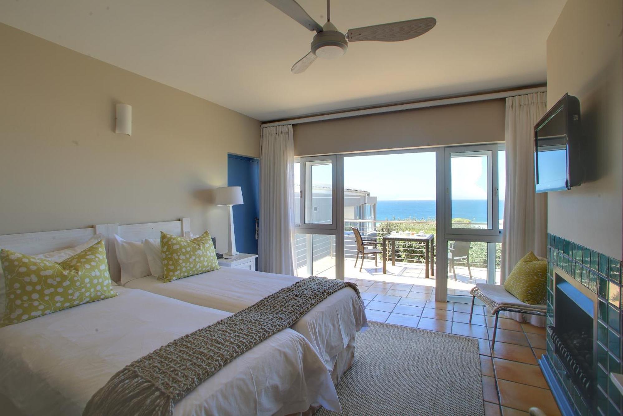 Periwinkle Lodge Guest House Plettenberg Bay Exterior photo